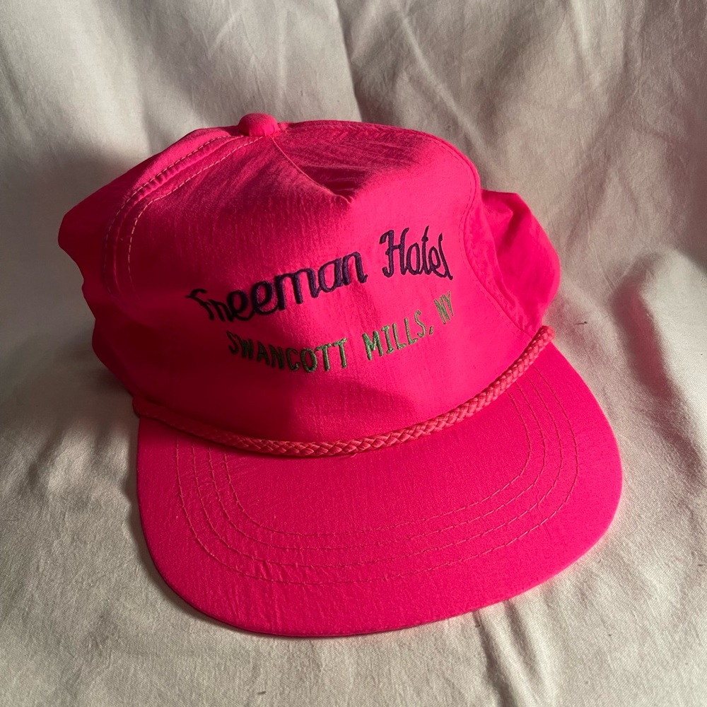Yupoong Vintage Freeman Hotel Snapback Hat